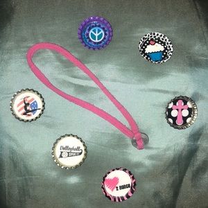 GIRLS CHOKER Necklace and 6 magnetic accessories!